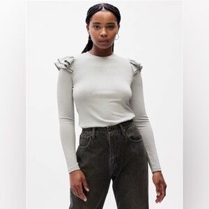 GAP - ribbed silver shine & ruffle longsleeve Medium - p2p is 18".